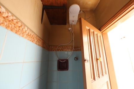 Casa à venda com 100m², 5 quartos e 11 vagasBanheiro 2