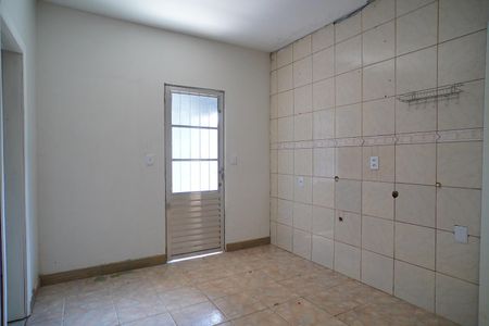 Cozinha  de casa para alugar com 3 quartos, 150m² em Humaitá, Porto Alegre