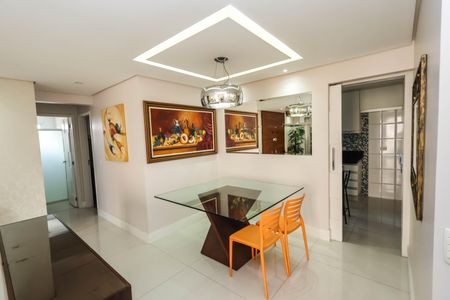 Apartamento para alugar com 89m², 2 quartos e 1 vaga Apartamento para alugar com 89m², 2 quartos e 1 vagaSala