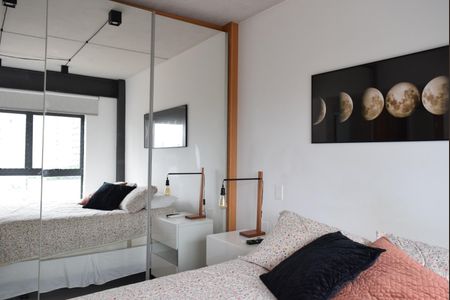 Apartamento para alugar com 79m², 2 quartos e 1 vagaSuíte