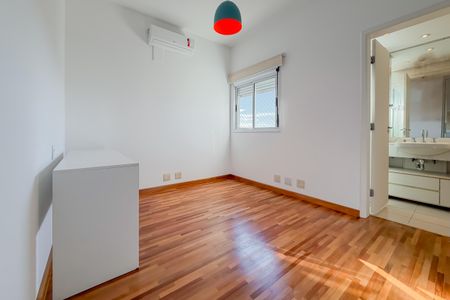 Apartamento à venda com 300m², 4 quartos e 4 vagasSuíte 2