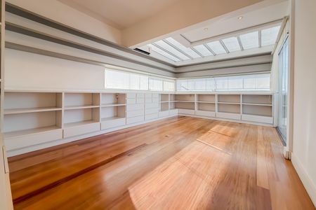 Apartamento à venda com 300m², 4 quartos e 4 vagasEscritório