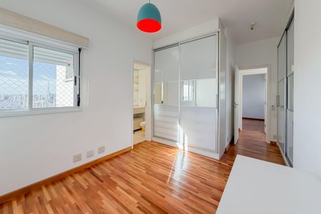 Apartamento à venda com 300m², 4 quartos e 4 vagasSuíte 2