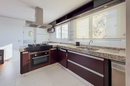 Apartamento à venda com 300m², 4 quartos e 4 vagasCozinha