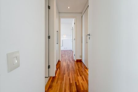 Apartamento à venda com 300m², 4 quartos e 4 vagasSuíte Master