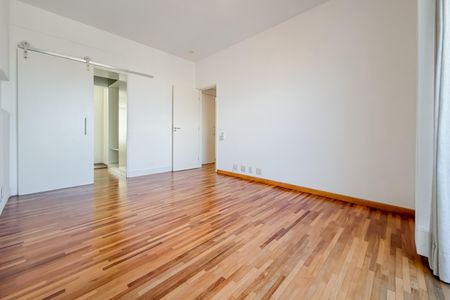 Apartamento à venda com 300m², 4 quartos e 4 vagasSuíte Master