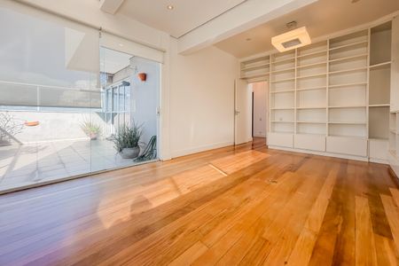 Apartamento à venda com 300m², 4 quartos e 4 vagasEscritório