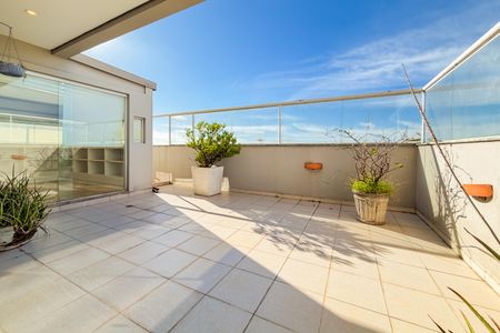 Apartamento à venda com 300m², 4 quartos e 4 vagasSala - Área Externa