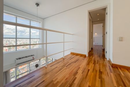Apartamento à venda com 300m², 4 quartos e 4 vagasPiso Superior - Corredor