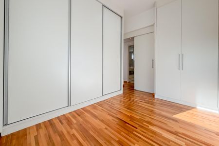 Apartamento à venda com 300m², 4 quartos e 4 vagasSuíte Master - Closet 2
