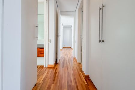 Apartamento à venda com 300m², 4 quartos e 4 vagasSuíte Master