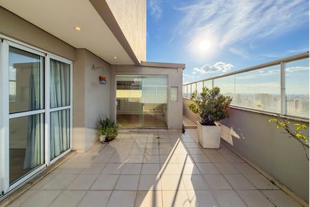 Apartamento à venda com 300m², 4 quartos e 4 vagasSala - Área Externa