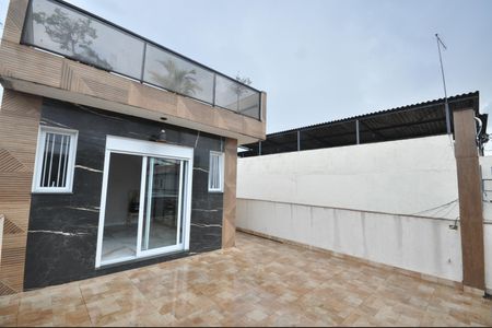 Casa para alugar com 137m², 2 quartos e sem vagaVaranda do Quarto 2