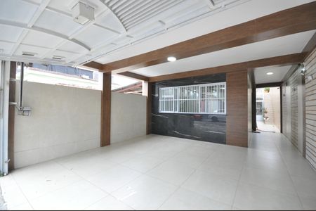 Casa para alugar com 137m², 2 quartos e sem vagaGaragem