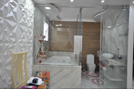 Casa para alugar com 137m², 2 quartos e sem vagaBanheiro do Quarto Suíte