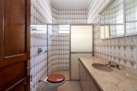 Casa à venda com 200m², 4 quartos e 2 vagasBanheiro 2