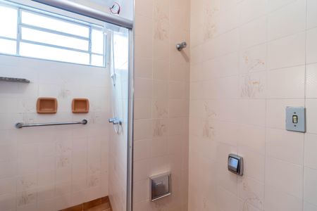 Casa à venda com 200m², 4 quartos e 2 vagasBanheiro da Suíte