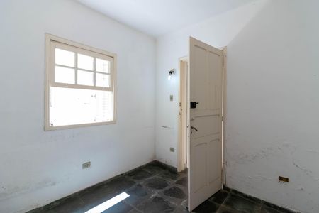Casa à venda com 200m², 4 quartos e 2 vagasQuarto de Serviço