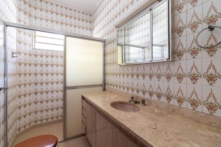 Casa à venda com 200m², 4 quartos e 2 vagasBanheiro 2