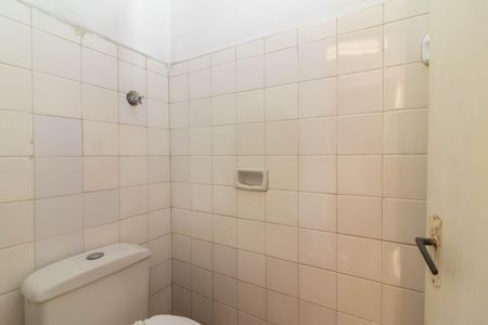 Casa à venda com 200m², 4 quartos e 2 vagasBanheiro de serviço