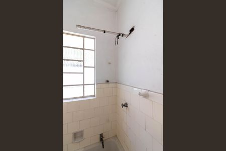 Casa à venda com 200m², 4 quartos e 2 vagasEdícula - Banheiro