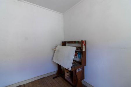 Casa à venda com 200m², 4 quartos e 2 vagasEdícula - Quarto