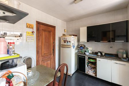 Apartamento à venda com 76m², 2 quartos e 1 vagaCozinha