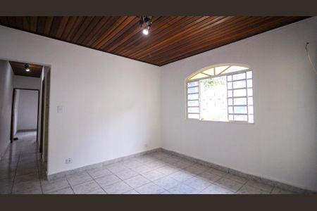 Casa para alugar com 2 quartos, 70m² em Vila Ema, São Paulo