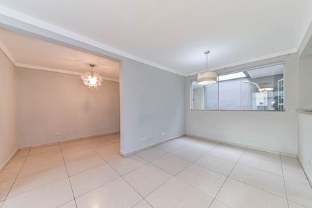 Casa à venda com 3 quartos, 180m² em Campo Belo, São Paulo