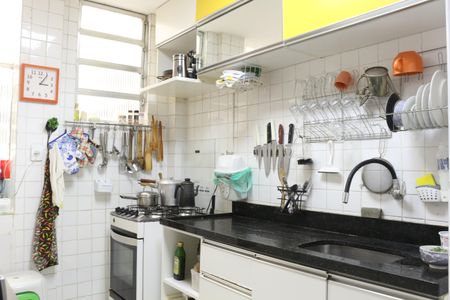 Apartamento para alugar com 81m², 2 quartos e sem vagaCozinha