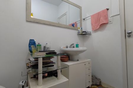 Apartamento para alugar com 81m², 2 quartos e sem vagaBanheiro