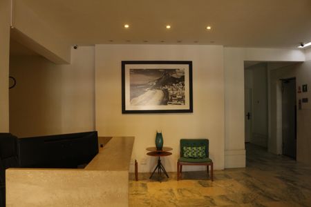 Apartamento para alugar com 81m², 2 quartos e sem vagaFachada e portaria