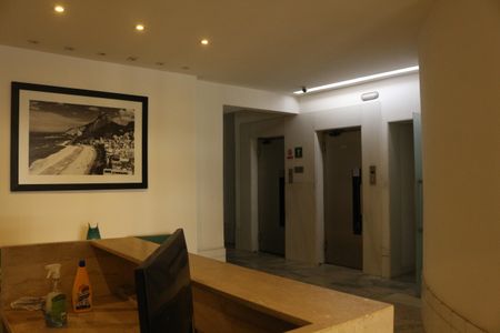 Apartamento para alugar com 81m², 2 quartos e sem vagaFachada e portaria