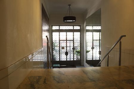 Apartamento para alugar com 81m², 2 quartos e sem vagaFachada e portaria