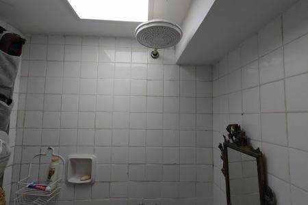 Apartamento para alugar com 81m², 2 quartos e sem vagaBanheiro de serviço