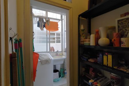 Apartamento para alugar com 81m², 2 quartos e sem vagaQuarto de Serviço