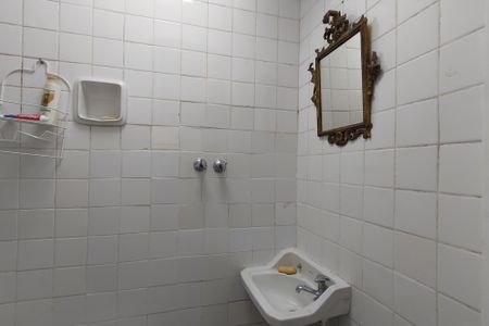 Apartamento para alugar com 81m², 2 quartos e sem vagaBanheiro de serviço