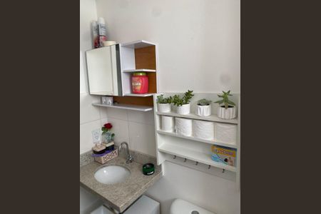 Banheiro de apartamento para alugar com 2 quartos, 41m² em Tijuco Preto, Cotia