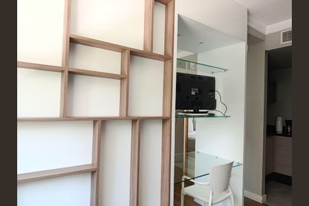 Sala de kitnet/studio para alugar com 1 quarto, 30m² em Pinheiros, São Paulo