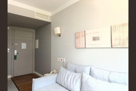 Sala de kitnet/studio para alugar com 1 quarto, 30m² em Pinheiros, São Paulo