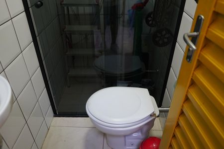 Casa à venda com 160m², 2 quartos e 2 vagasBanheiro de serviço