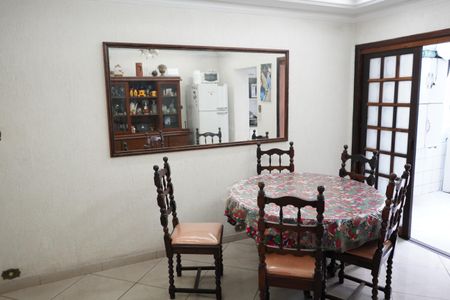 Casa à venda com 160m², 2 quartos e 2 vagasCozinha