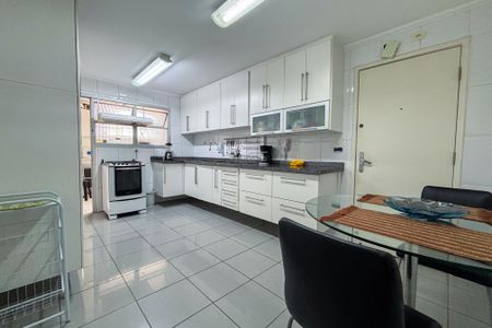 Apartamento à venda com 142m², 3 quartos e 2 vagas