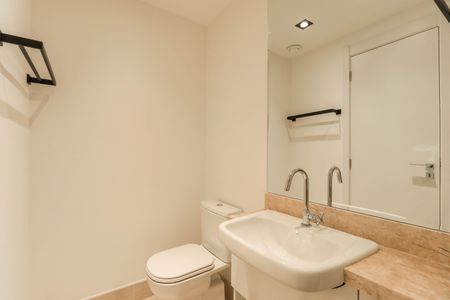 Studio para alugar com 24m², 1 quarto e sem vaga Studio para alugar com 24m², 1 quarto e sem vagaBanheiro