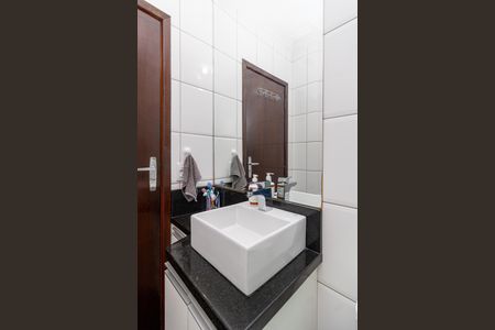 Casa de condomínio à venda com 120m², 2 quartos e 4 vagas Casa de condomínio à venda com 120m², 2 quartos e 4 vagasBanheiro