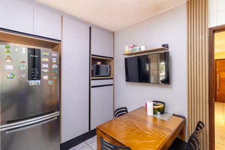 Casa de condomínio à venda com 120m², 2 quartos e 4 vagas Casa de condomínio à venda com 120m², 2 quartos e 4 vagasCozinha