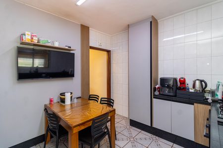 Casa de condomínio à venda com 120m², 2 quartos e 4 vagas Casa de condomínio à venda com 120m², 2 quartos e 4 vagasCozinha
