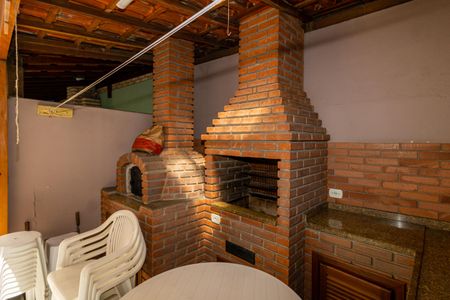 Casa de condomínio à venda com 120m², 2 quartos e 4 vagas Casa de condomínio à venda com 120m², 2 quartos e 4 vagasQuintal Gourmet