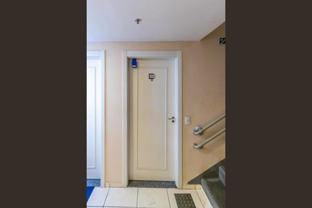 Apartamento para alugar com 41m², 2 quartos e sem vagaÁrea comum - Entrada do imóvel com lockbox