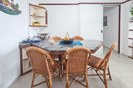 Apartamento para alugar com 125m², 2 quartos e 2 vagas Apartamento para alugar com 125m², 2 quartos e 2 vagasSala